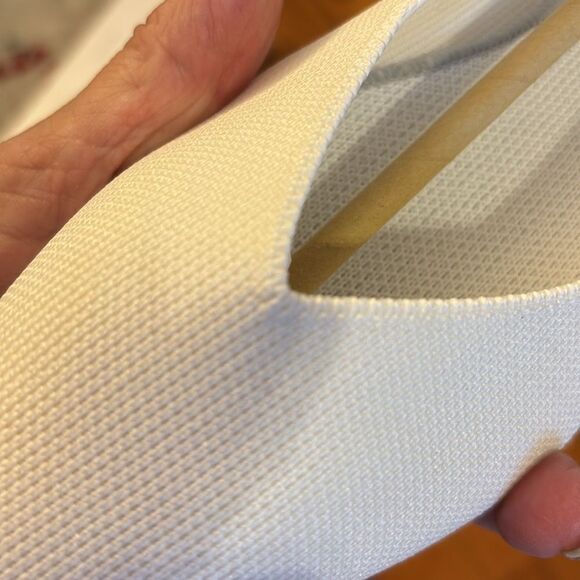 COPY - Dream Pairs Size 9.5 White memory foam flats. - Picture 12 of 12